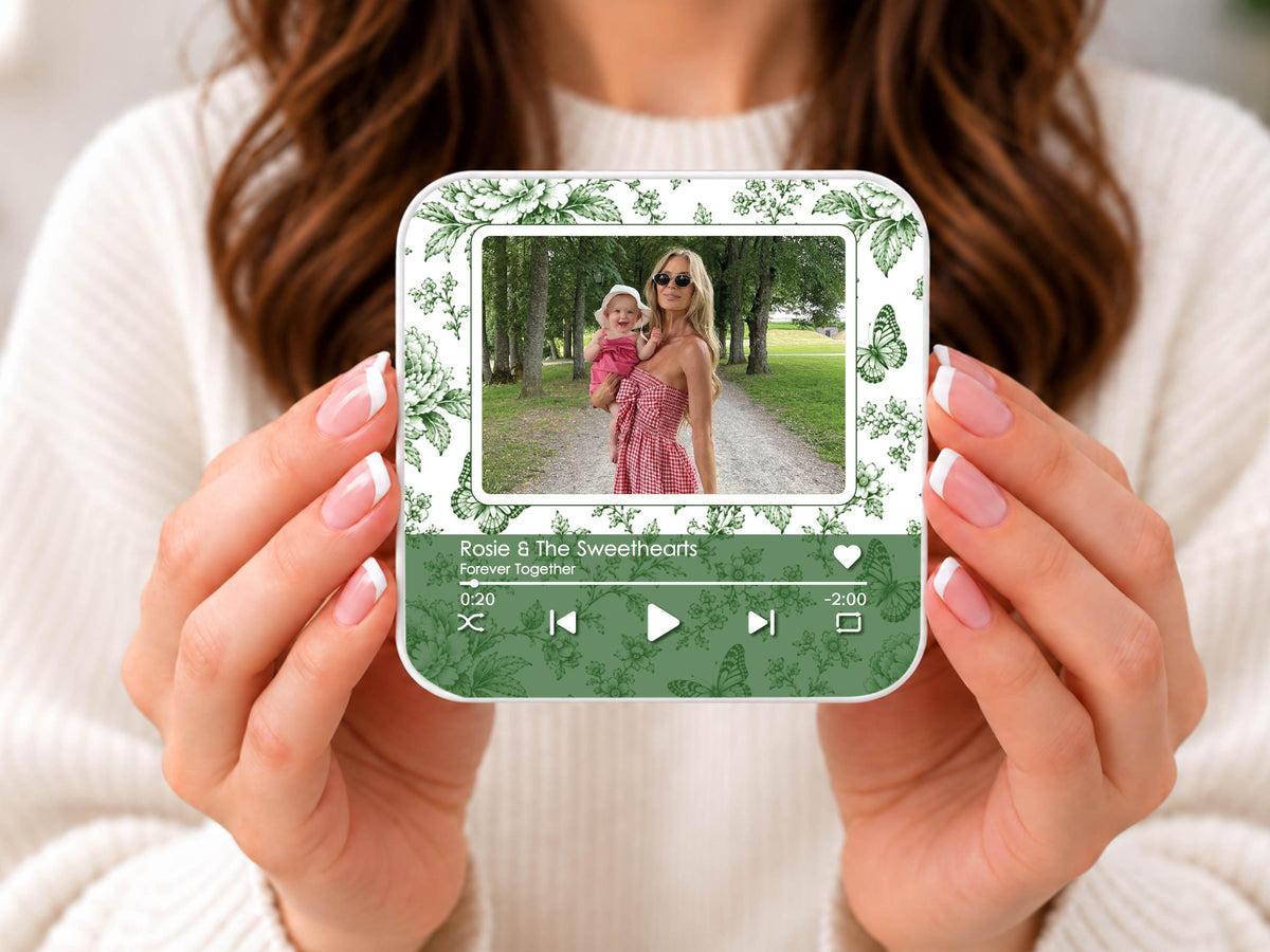 Custom Auntie Gifts, Striped Photo Music Magnet, Song Magnets That Can Plays Music, Personalized Aunt and Niece Gifts for Her Birthday