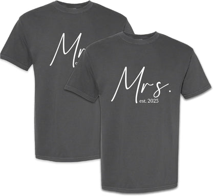 Personalized Mr and Mrs T-Shirts - Matching Couple Tee – Custom His & Hers Outfits – Couples Gift for Engagement & Honeymoon