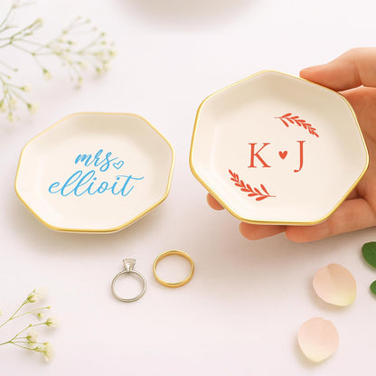 Zexpa Apparel Personalized Ring Dish Jewelry Tray Custom Name Trinket Dish for Women Engagement Bride Wedding Gift Ring Holder Dish Jewelry Organizer Gift for Wife Girlfriend Sister