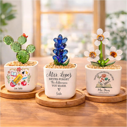 Personalized Grandma Gift - Custom Flower Pot with Names - Ceramic Planter Gift for Mom, Grandma's Garden for Grandma