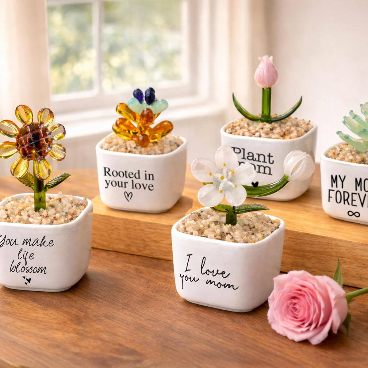 Personalized Grandma Gift - Custom Flower Pot with Names - Ceramic Planter Gift for Mom, Grandma's Garden for Grandma