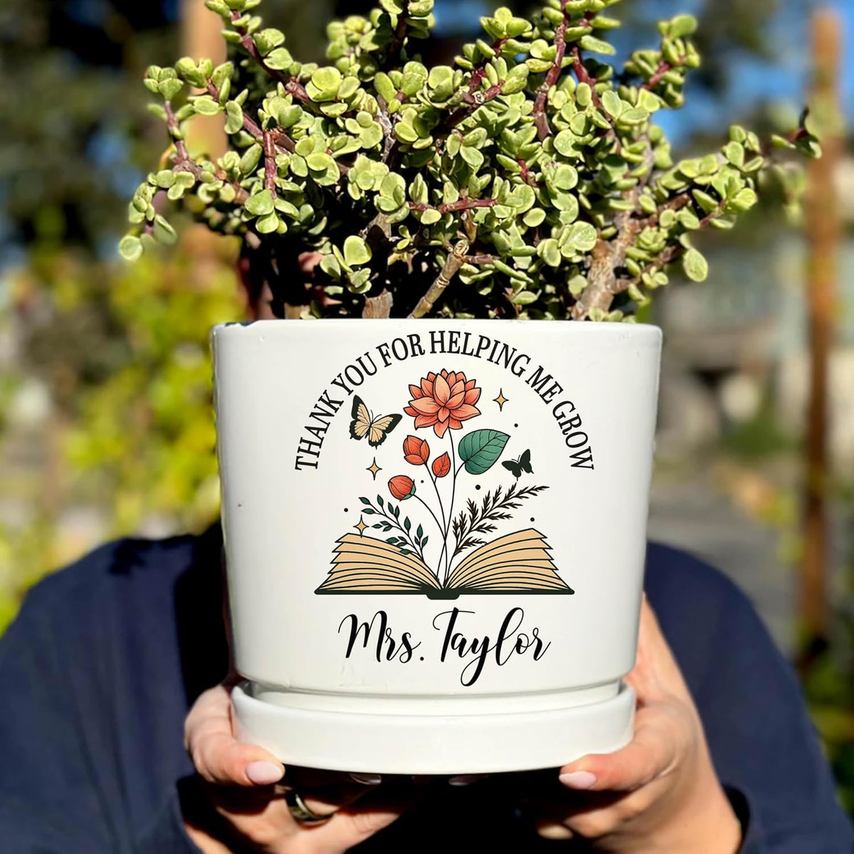 Personalized Grandma Gift - Custom Flower Pot with Names - Ceramic Planter Gift for Mom, Grandma's Garden for Grandma