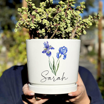 Personalized Grandma Gift - Custom Flower Pot with Names - Ceramic Planter Gift for Mom, Grandma's Garden for Grandma