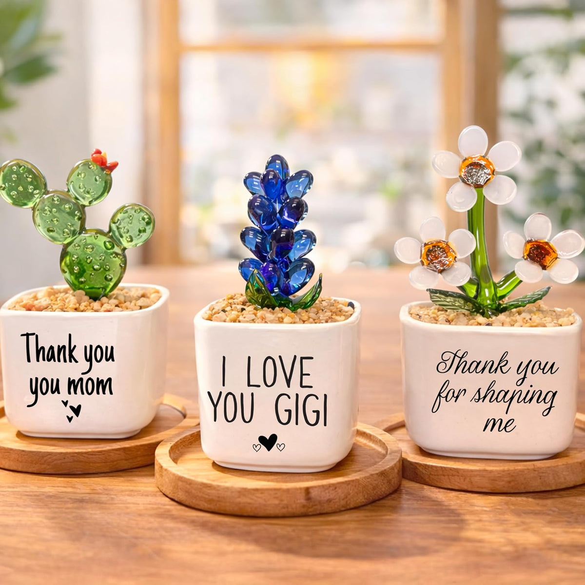 Personalized Grandma Gift - Custom Flower Pot with Names - Ceramic Planter Gift for Mom, Grandma's Garden for Grandma