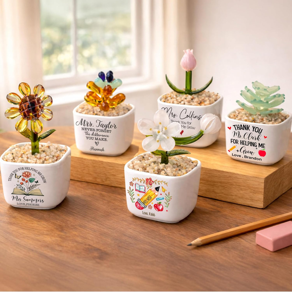 Personalized Grandma Gift - Custom Flower Pot with Names - Ceramic Planter Gift for Mom, Grandma's Garden for Grandma