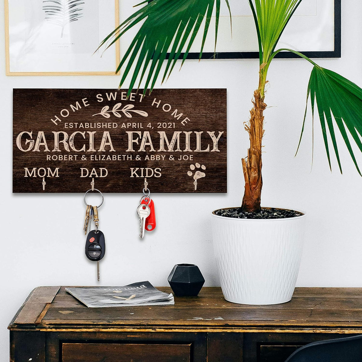Personalized Wood Key Hook for Wall, Custom Entryway Organizer Gift for Mom