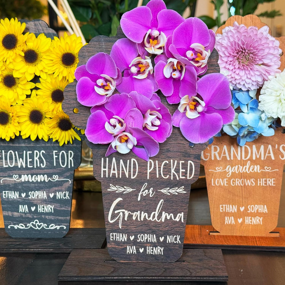 Zexpa Apparel Custom Wooden Flower Holder with Kids' or Grandkids' Names – Unique Gift for Mom, Grandma, Nana – Personalized Name Display Stand for Mother’s Day, Birthday or Home Décor