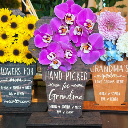 Zexpa Apparel Custom Wooden Flower Holder with Kids' or Grandkids' Names – Unique Gift for Mom, Grandma, Nana – Personalized Name Display Stand for Mother’s Day, Birthday or Home Décor