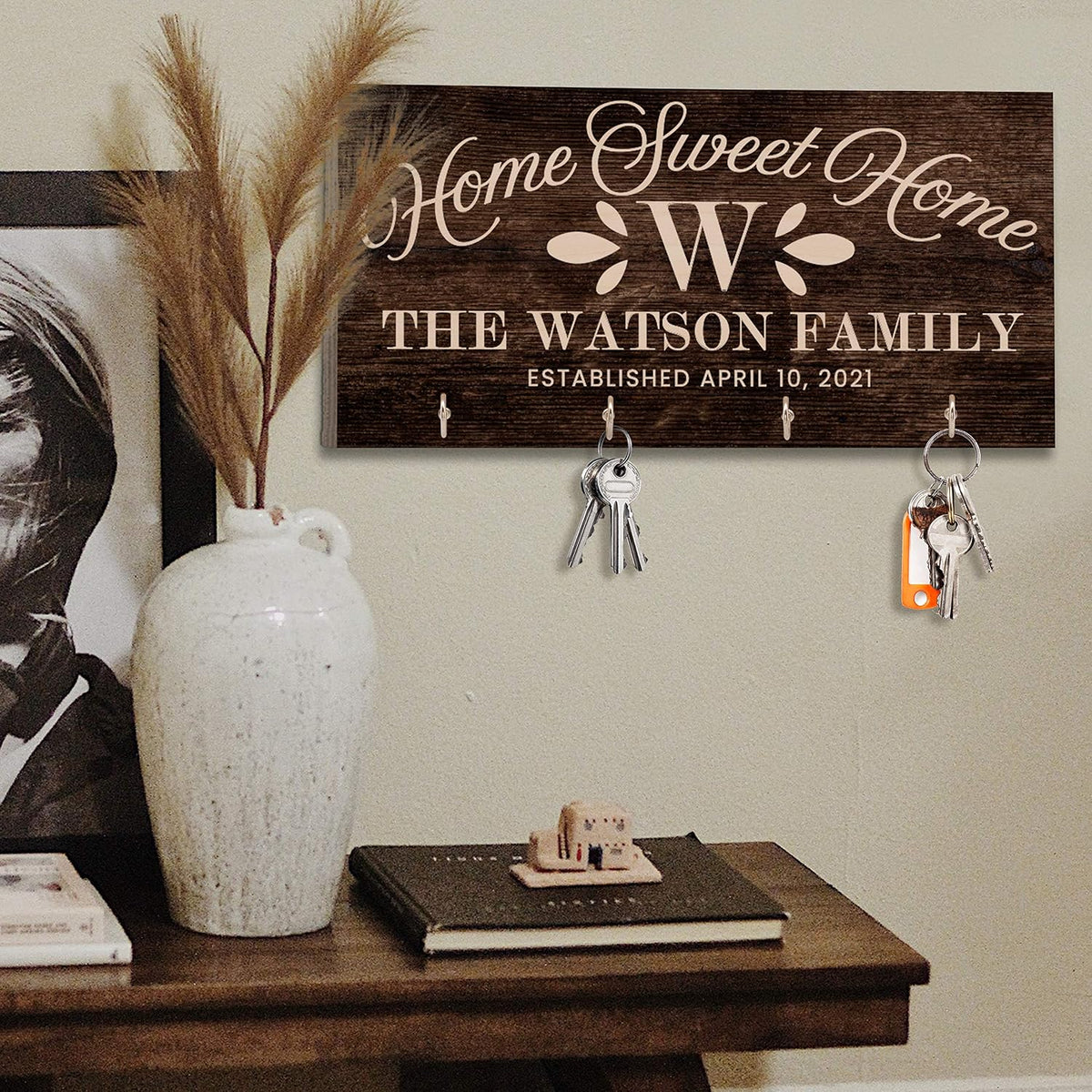 Personalized Wood Key Hook for Wall, Custom Entryway Organizer Gift for Mom