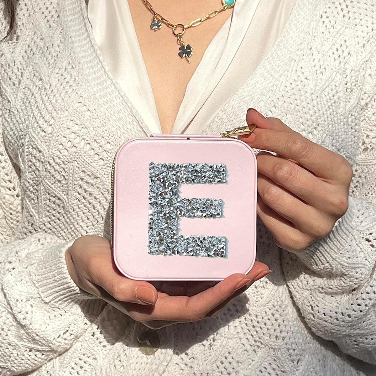UNIQUE CUSTOM GIFTS Personalized Initial Jewelry Box Gifts for Women - White & Pink Colors Travel Organizer Case Girls Bridesmaid Gift (Pink #Z)