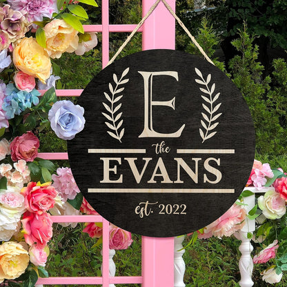Personalized Round Wood Sign with Family Name, Custom Farmhouse Wall Decor