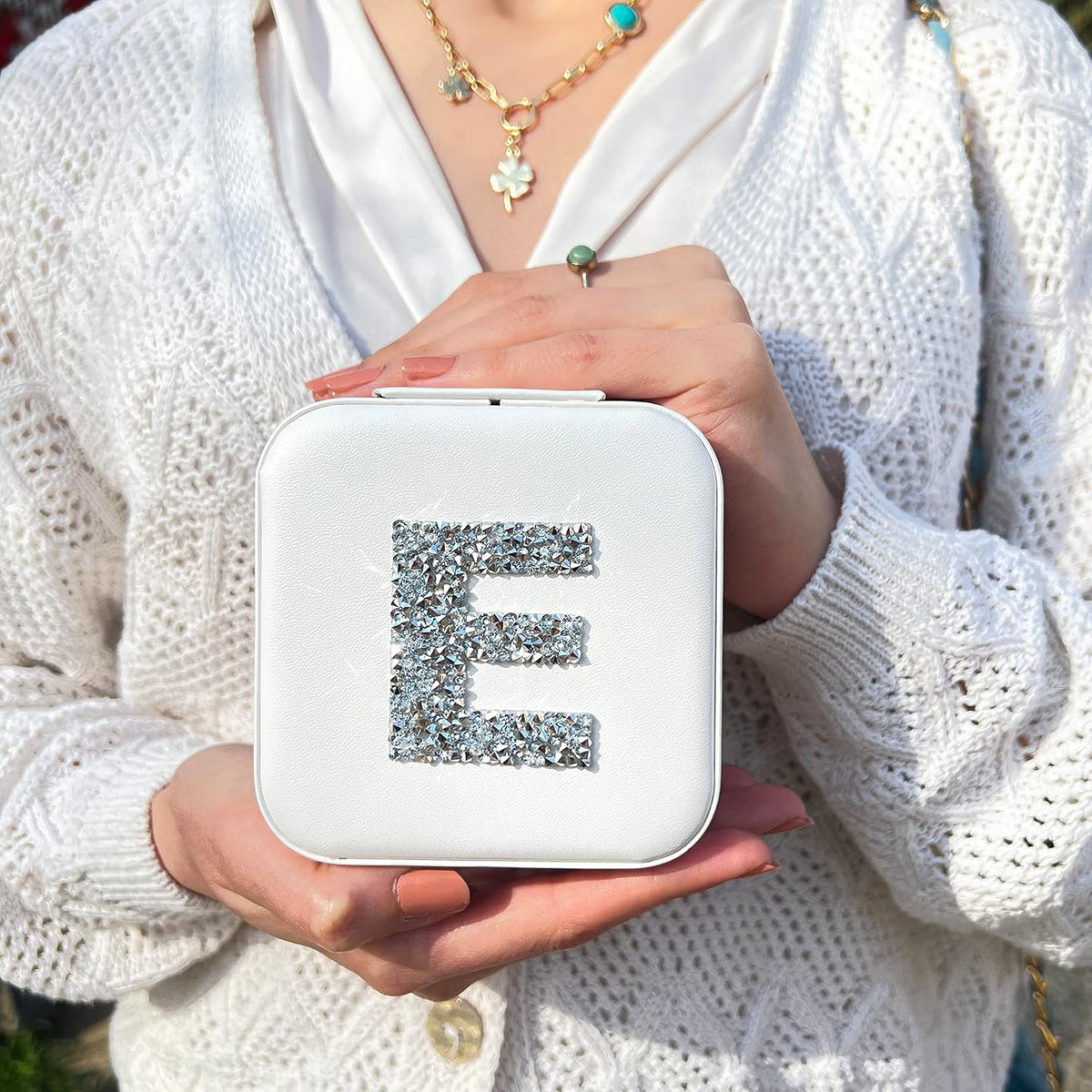 UNIQUE CUSTOM GIFTS Personalized Initial Jewelry Box Gifts for Women - White & Pink Colors - Travel Organizer Case for Girls - Bridesmaid Gift (White Box #N)