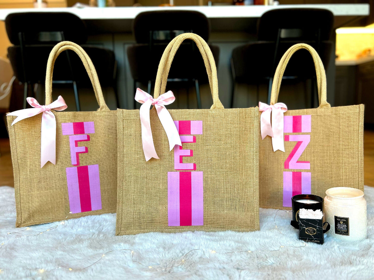 Bridesmaid Jute Tote Bags for Girls Birthday, Custom Bridesmaid Bag, Initial Beach Bag for Her, Bridal Shower Gift Bachelorette Party Favor