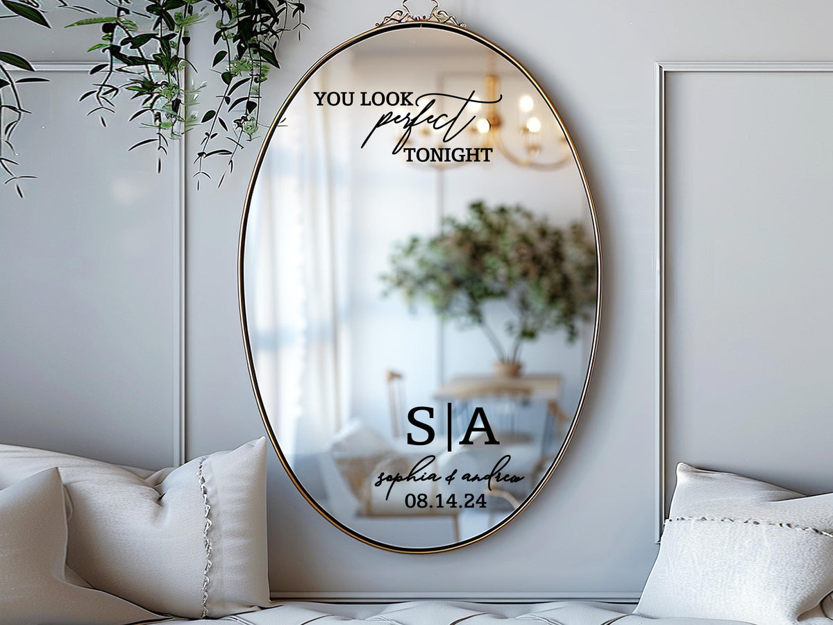 Welcome Wedding Sign, Vinyl Mirror Decal, Custom Wedding Decor, Welcome Engagement Party Mirror Decal for Wedding, Reception Welcome Sign