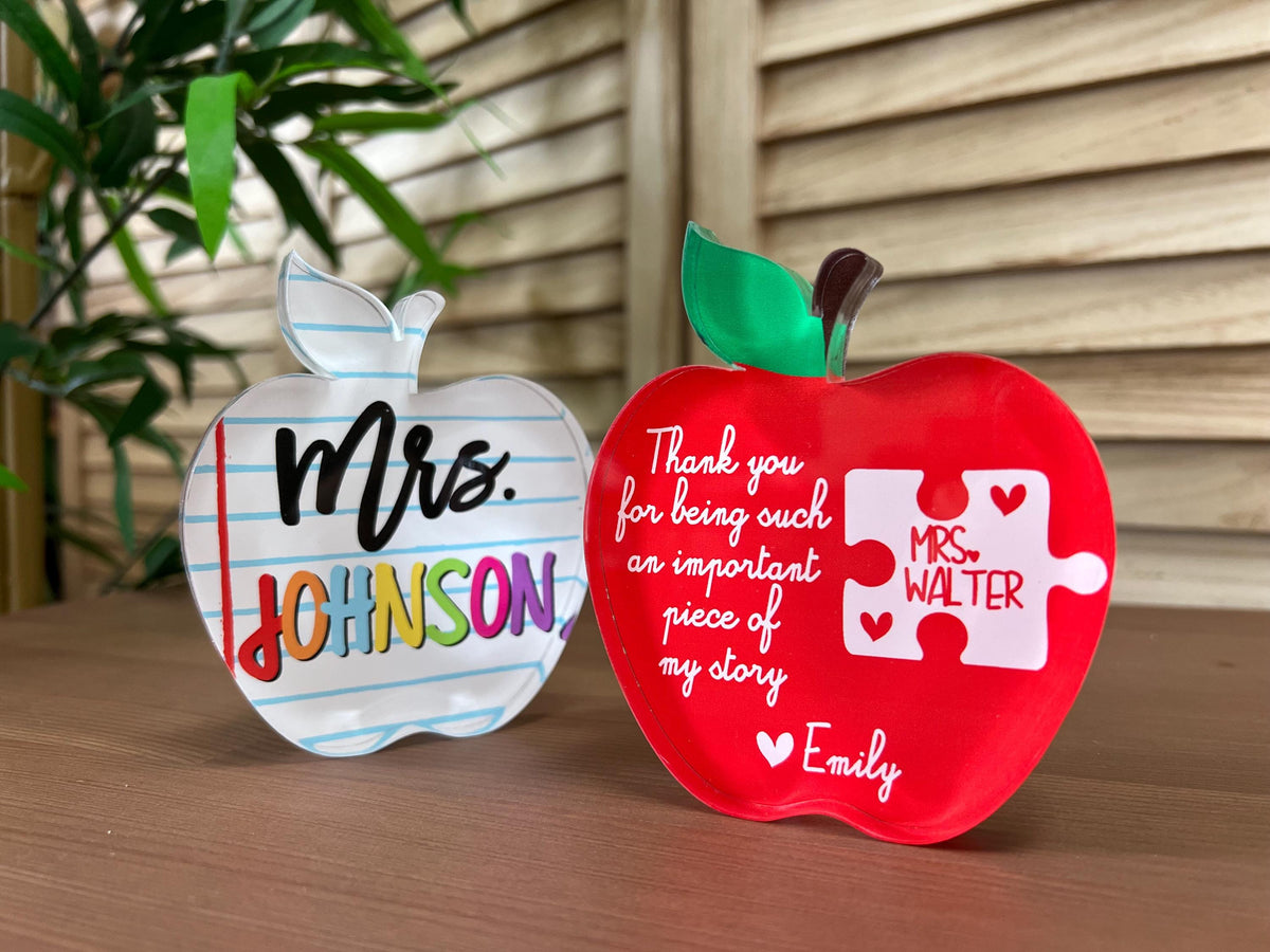 Back to School Gift, Personalized Teacher Gift Idea, Apple Plaque for Teacher, Custom Name Classroom Gift, Teacher Appreciation Gifts