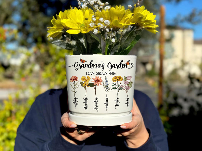Grandma Gift, Personalized Flower Pot, Custom Birth Month Flower Gift, Mother’s Day Gift from Grandkids, Custom Planter Gift, Ceramic Pot