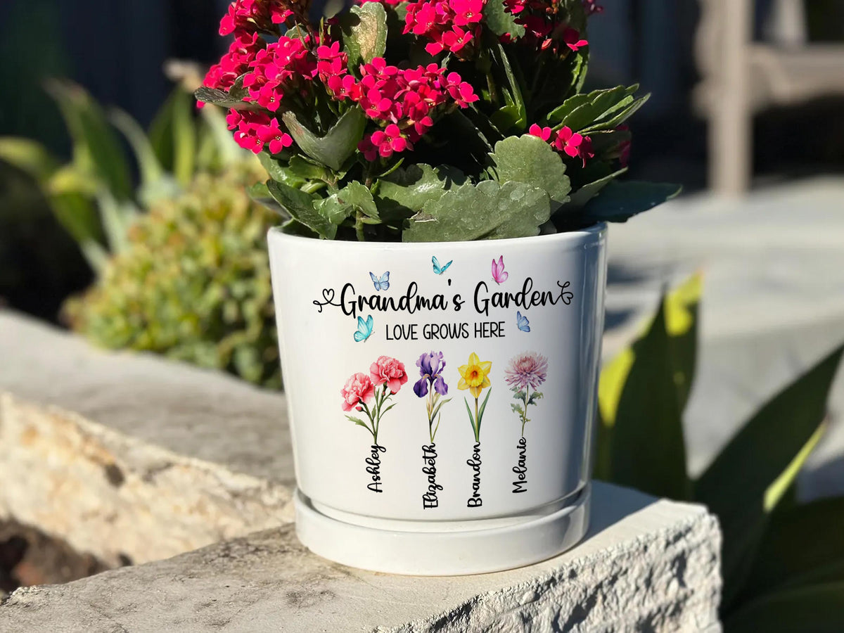 Grandma Gift, Personalized Gifts for Mom, Mom Birthday Gift, Ceramic Pot, Birth Flower Mom Gifts from Daughter, Grandmas Garden Plant Pot