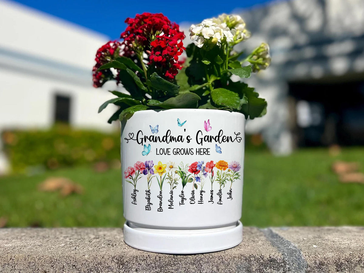 Grandma Gift, Personalized Gifts for Mom, Mom Birthday Gift, Ceramic Pot, Birth Flower Mom Gifts from Daughter, Grandmas Garden Plant Pot