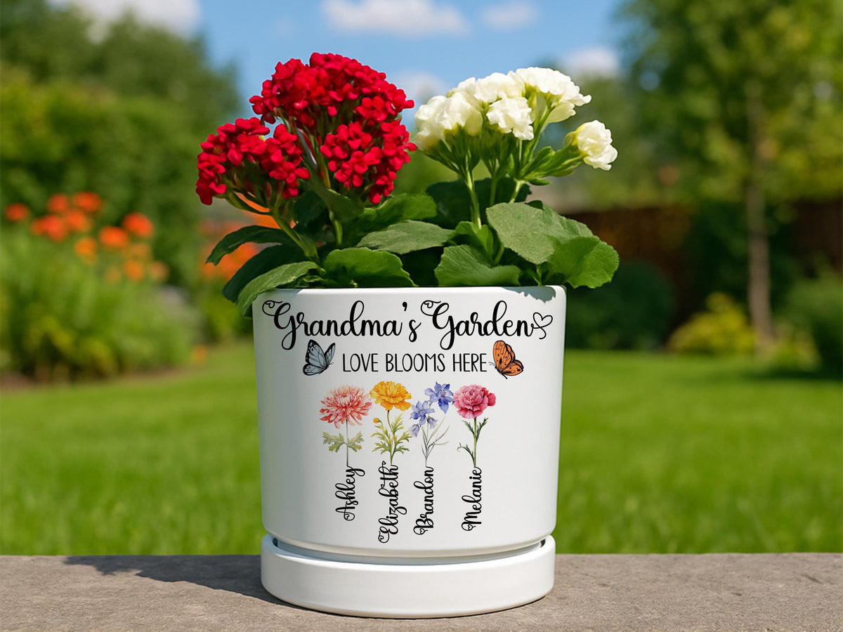 Personalized Grandma Flower Pot, Birth Month Flower Planter, Custom Garden Pot with Names, Gift for Nana, Mother’s Day Gift for Mom