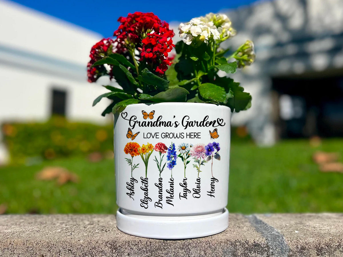 Personalized Flower Pot with Grandkids Name | Custom Gift for Grandma | Custom Grandma Gift for Mothers Day Gift | Custom Outdoor Flower Pot