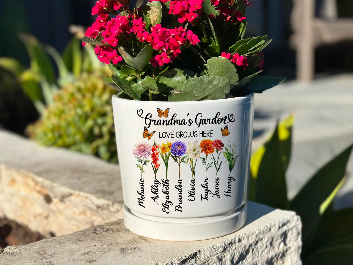 Personalized Flower Pot with Grandkids Name | Custom Gift for Grandma | Custom Grandma Gift for Mothers Day Gift | Custom Outdoor Flower Pot