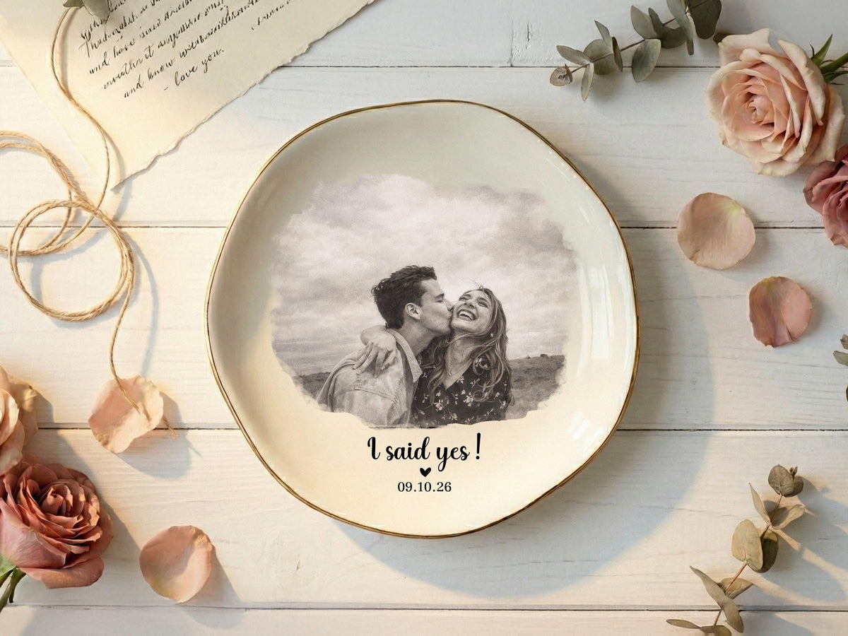 Personalized Photo Trinket Dish, Custom Ring Dish with Picture & Names, Valentine's Day Proposal Keepsake Plate, Wedding Gift for Couple