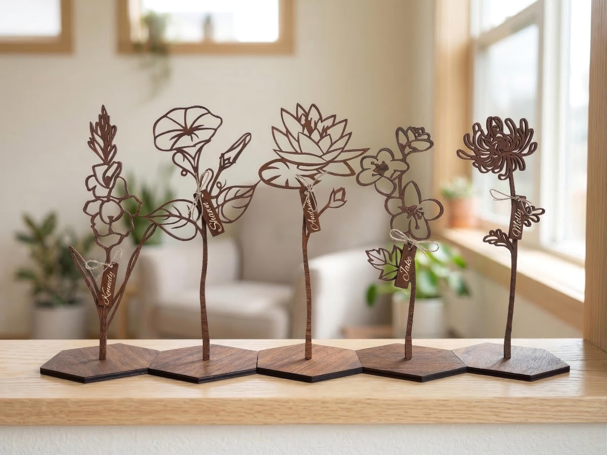Gift for Moms Garden, Wood Birth Month Flower, Personalized Gift for Mothers Day Gifts, Custom Birth Flower Gift, Gift For Her Birthday Gift