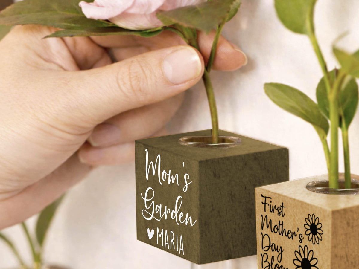 Flower Fridge Magnet Gift for Mom, Custom Mother's Day Gift Flower Holder, Magnet Vase for Flowers, Personalized Mom Gifts from Daughter