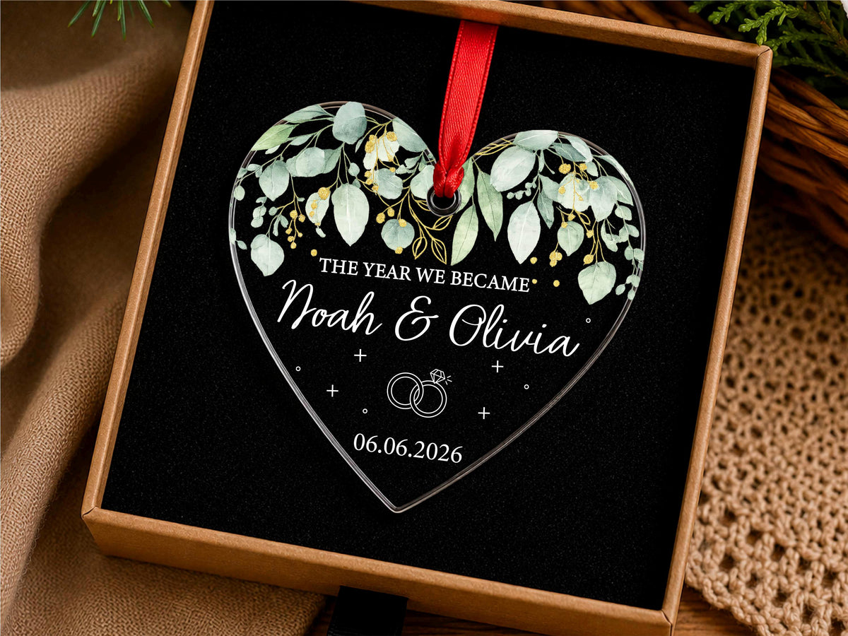 Personalized Newlywed Ornament, This Year We Became Mr & Mrs Ornament,  Custom Wedding Gifts for Couples, Just Married Christmas Ornament