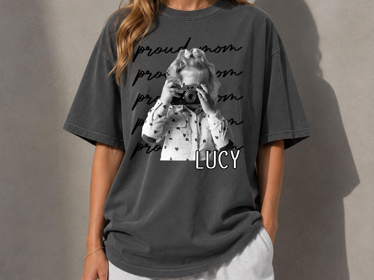 Senior Mom Shirt with Custom Photo, Class of 2027 Comfort Colors T-Shirt, Personalized Proud Mom of a Graduate Gift, Senior Graduation Shirt