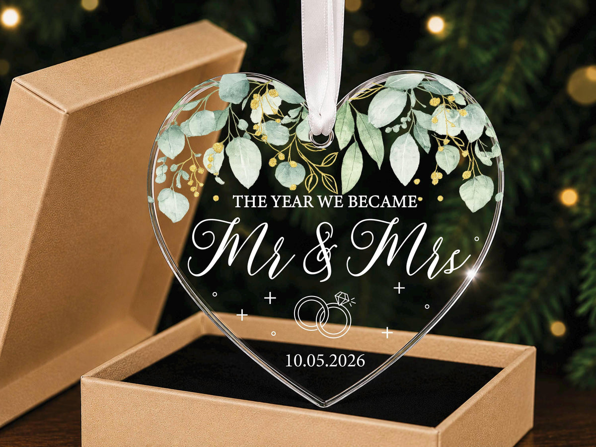 Personalized Newlywed Ornament, This Year We Became Mr & Mrs Ornament,  Custom Wedding Gifts for Couples, Just Married Christmas Ornament