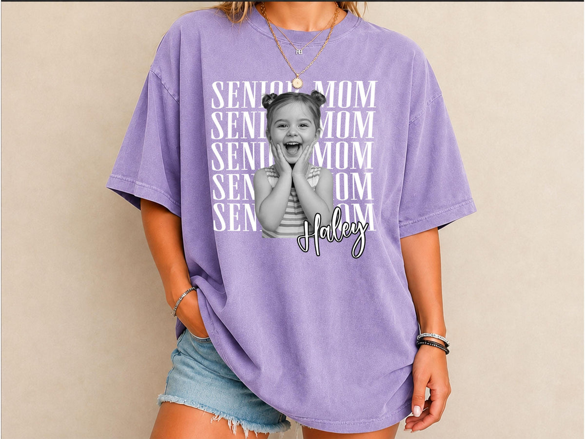 Senior Mom Shirt with Custom Photo, Class of 2027 Comfort Colors T-Shirt, Personalized Proud Mom of a Graduate Gift, Senior Graduation Shirt