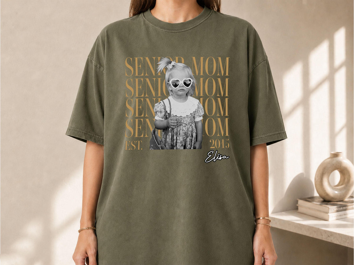 Custom Photo Senior Mom Shirt, Personalized Class of 2027 Comfort Colors T-Shirt, Proud Mom Gift, Senior 2027 Shirt, Senior Parent Gift
