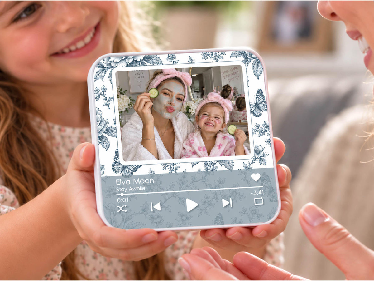 Custom Auntie Gifts, Striped Photo Music Magnet, Song Magnets That Can Plays Music, Personalized Aunt and Niece Gifts for Her Birthday