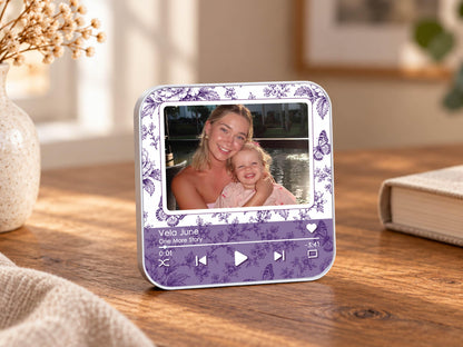 Custom Auntie Gifts, Striped Photo Music Magnet, Song Magnets That Can Plays Music, Personalized Aunt and Niece Gifts for Her Birthday