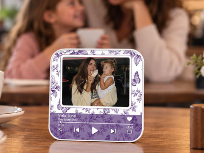Custom Auntie Gifts, Striped Photo Music Magnet, Song Magnets That Can Plays Music, Personalized Aunt and Niece Gifts for Her Birthday