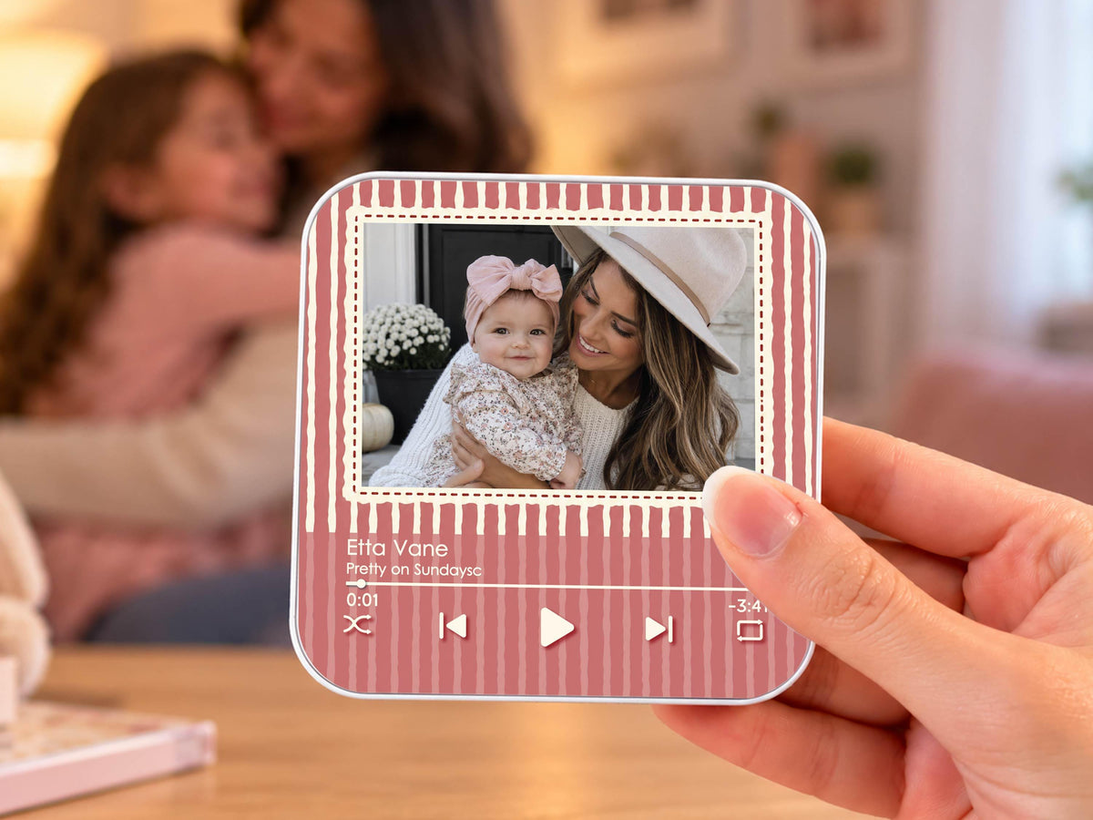 Custom Auntie Gifts, Striped Photo Music Magnet, Song Magnets That Can Plays Music, Personalized Aunt and Niece Gifts for Her Birthday