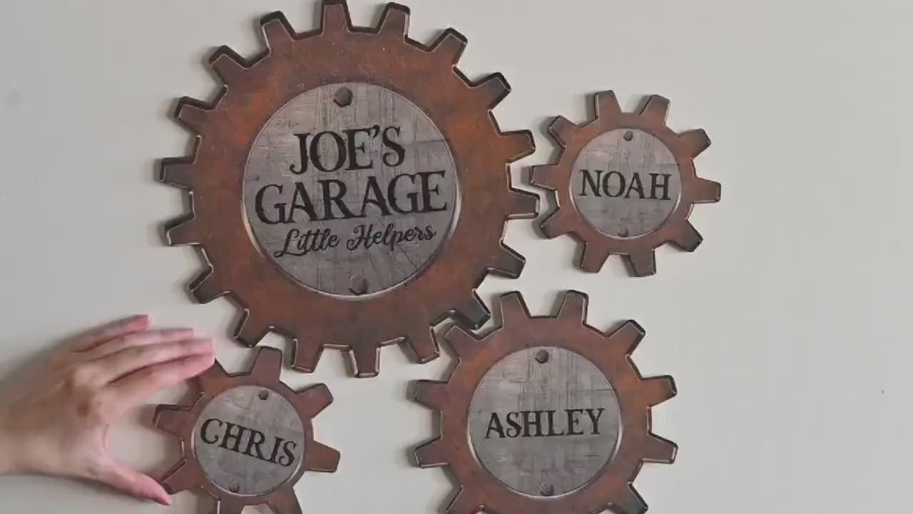 Personalized Dad's Garage Gear Sign, Dad Gift for Fathers Day, Wall Decor Garage Sign for Dad, Grandkids Name Sign For Grandpa Workshop Sign
